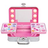 Procon multa empresa por publicidade enganosa de maquiagem da Hello Kitty 
